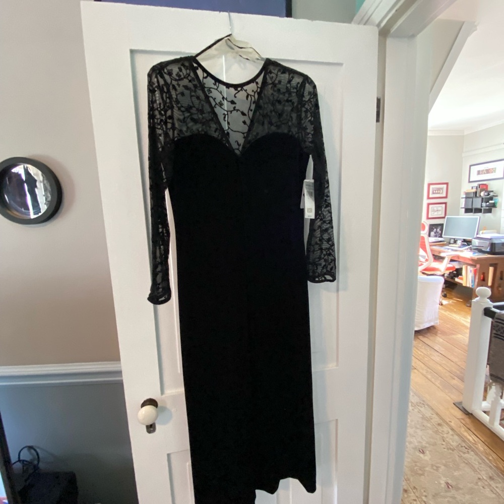 NWT Amanda Smith Black Lace Long-Sleeve Midi Dress